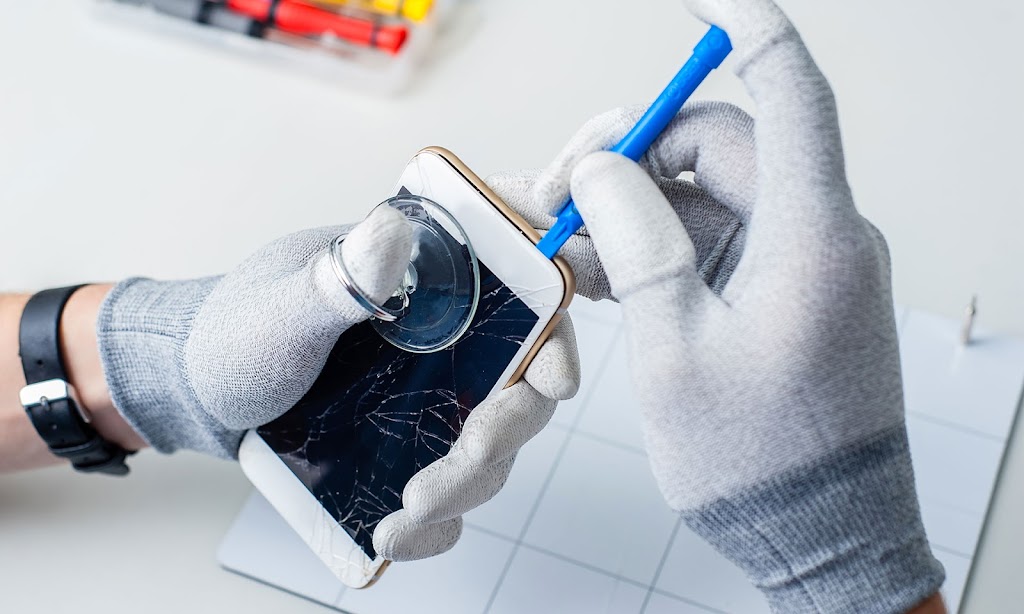 Dr Phone Fix | Professional Cell Phone Repair | Maple | 1490 Major MacKenzie Dr W D13, Maple, ON L6A 4H6, Canada | Phone: (905) 588-5559