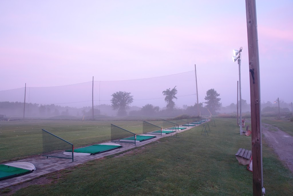 Willow Greens Golf Centre | 1661 Metro Rd N, Willow Beach, ON L0E 1S0, Canada | Phone: (905) 722-6003