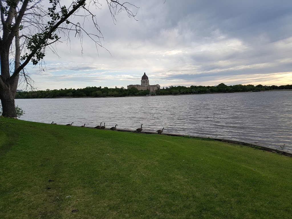 Wascana Park Estates | 700 Court, Gladmer Park, Regina, SK S4P 2W9, Canada | Phone: (306) 751-2275