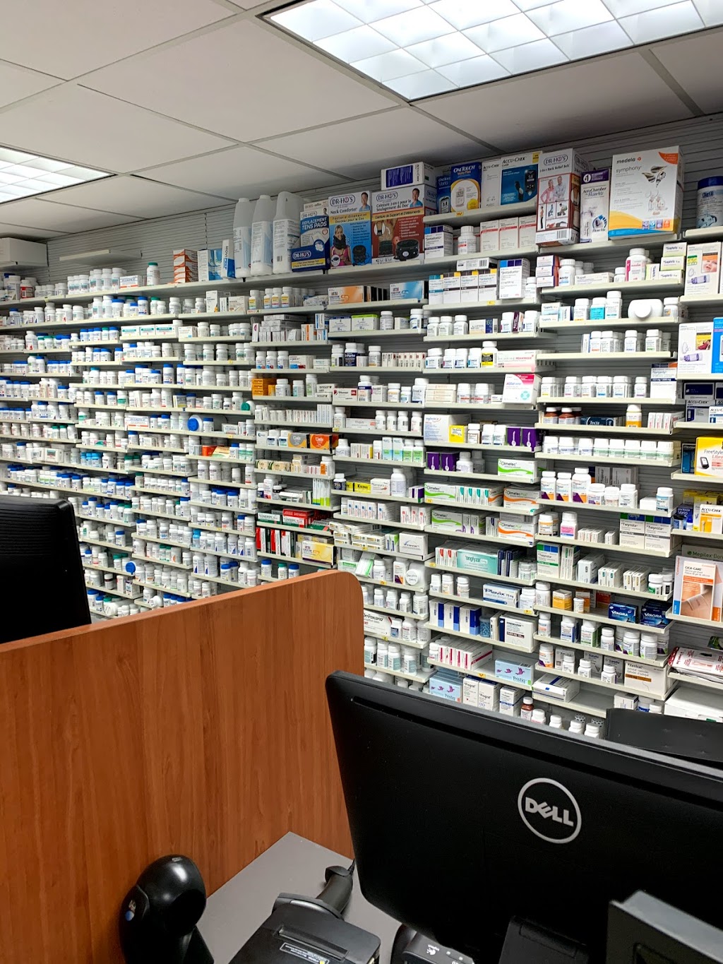 Bolton LifeCare Pharmacy | 30 Martha St, Bolton, ON L7E 5V1, Canada | Phone: (905) 857-9494