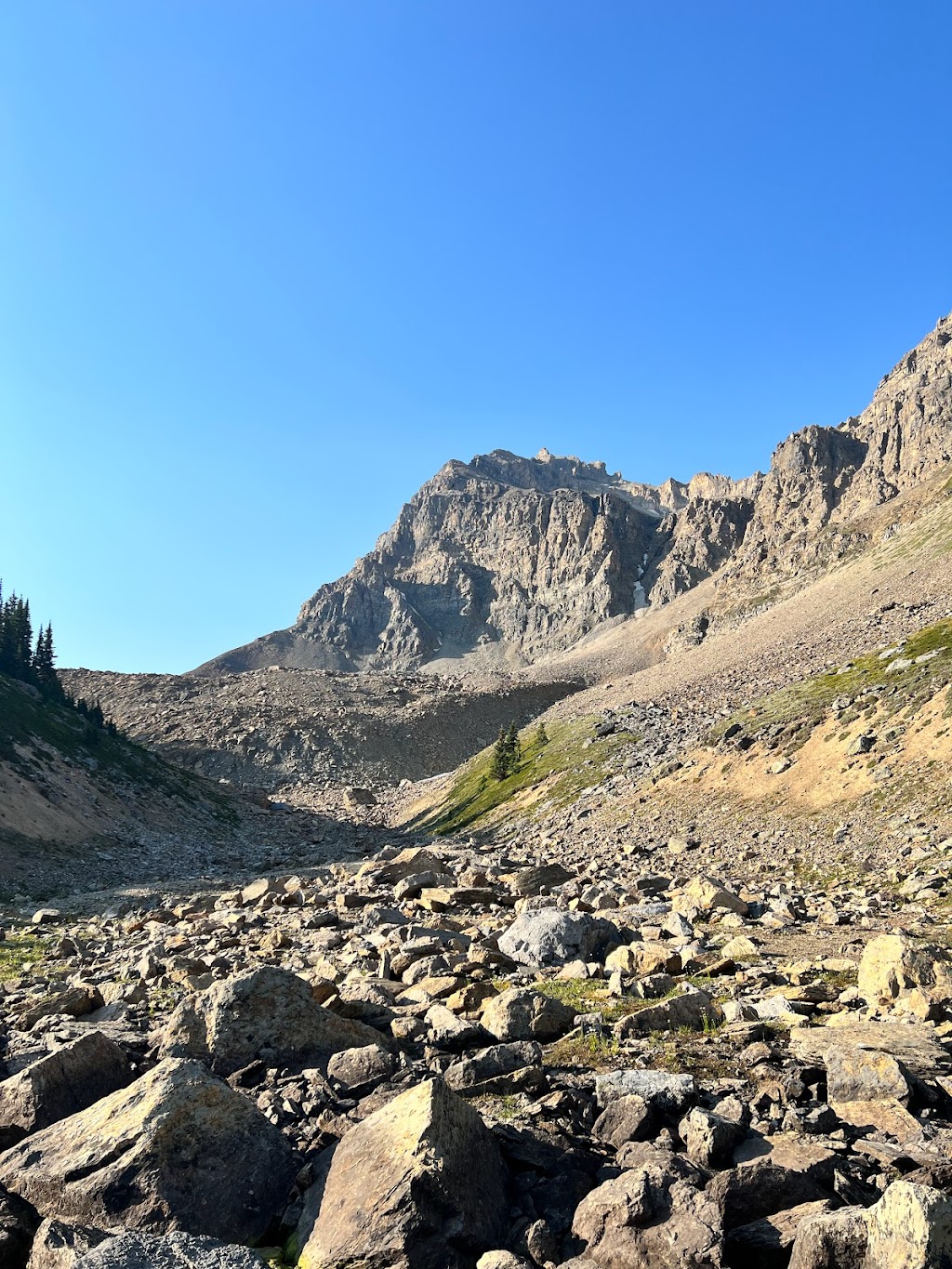 Bow Summit and Peyto Lake | Icefields Pkwy, Jasper, AB T0L 1E0, Canada | Phone: (403) 522-3833