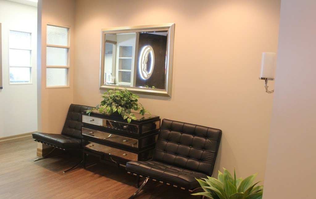 Facial Surgery & Cosmetic Centre of Ottawa Inc. | 1919 Riverside Dr, Ottawa, ON K1H 7W9, Canada | Phone: (613) 521-3223