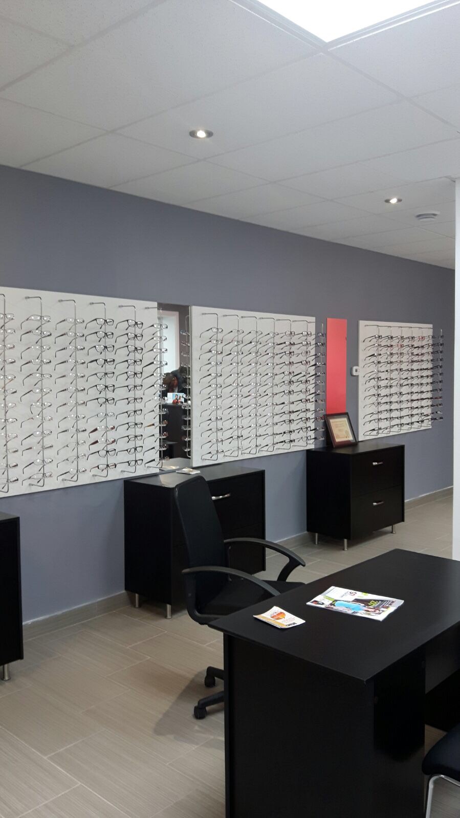 Optique Harmonie | 4371 Boul Notre-Dame, Laval, QC H7W 1T4, Canada | Phone: (579) 640-1525