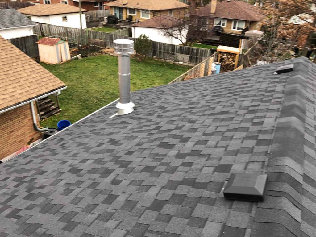 Valadao Roofing .Shingles and flat roof . | 324 Lauder Ave, Toronto, ON M6E 3H6, Canada | Phone: (647) 770-7635