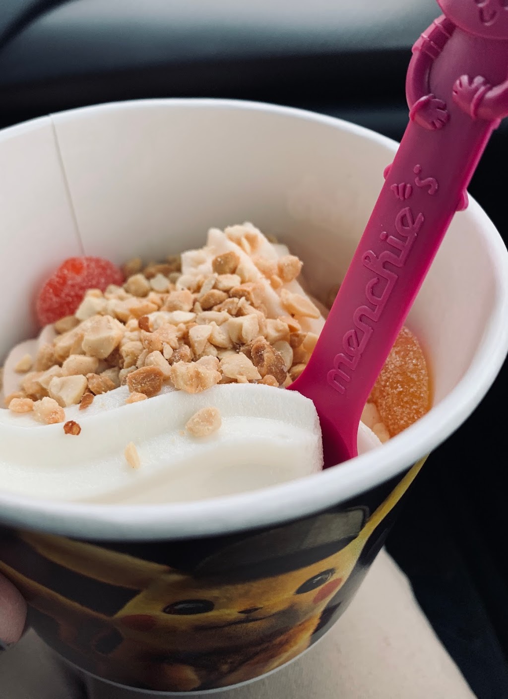 Menchies Oak Ridges | 13390 Yonge St #7, Richmond Hill, ON L4E 2P6, Canada | Phone: (905) 773-9866