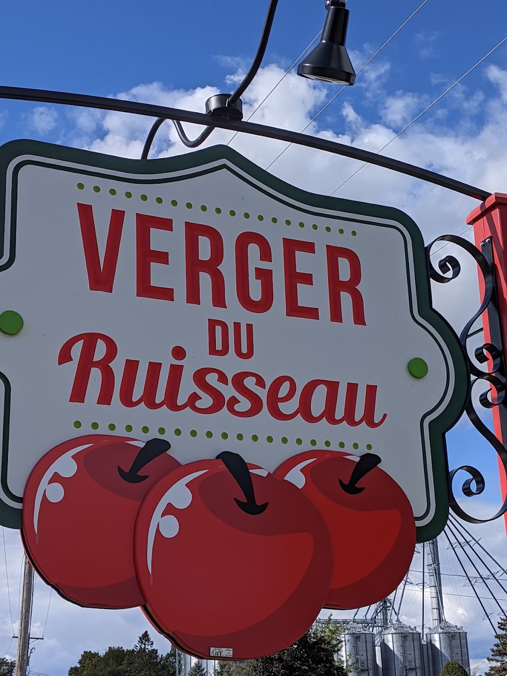 Verger du Ruisseau | 12680 Rang de la Fresnière, Mirabel, QC J7N 2R9, Canada | Phone: (514) 250-3284