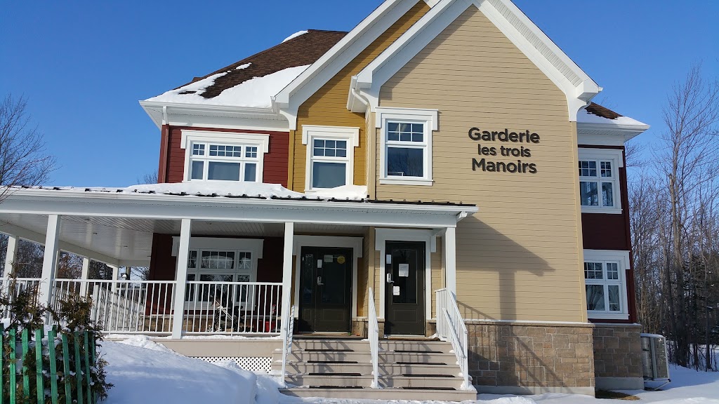 Garderie Les Petits Bilingues | 92 Rue des Trois-Manoirs, Sainte-Hélène-de-Breakeyville, QC G6Z 7R9, Canada | Phone: (418) 988-0648