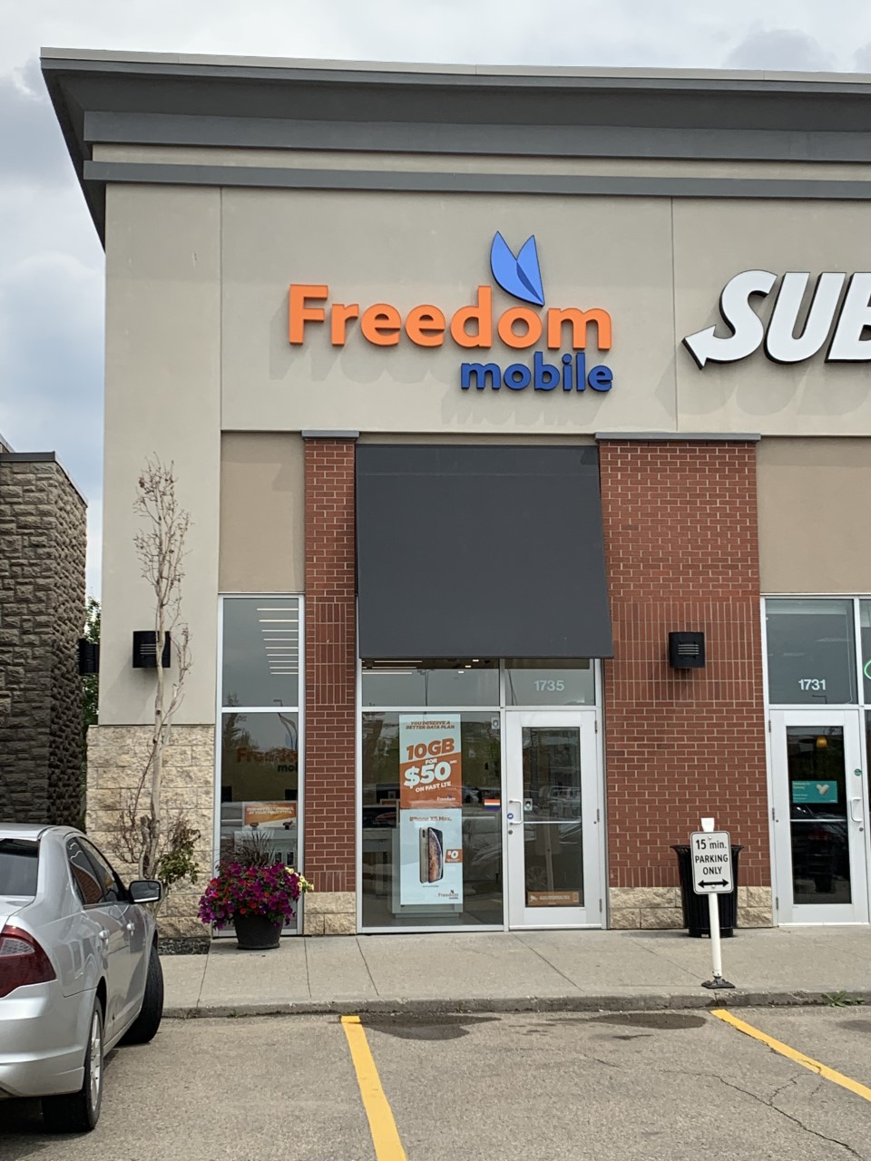 Freedom Mobile | 1735 102 St NW, Edmonton, AB T6N 0B1, Canada | Phone: (587) 635-5115