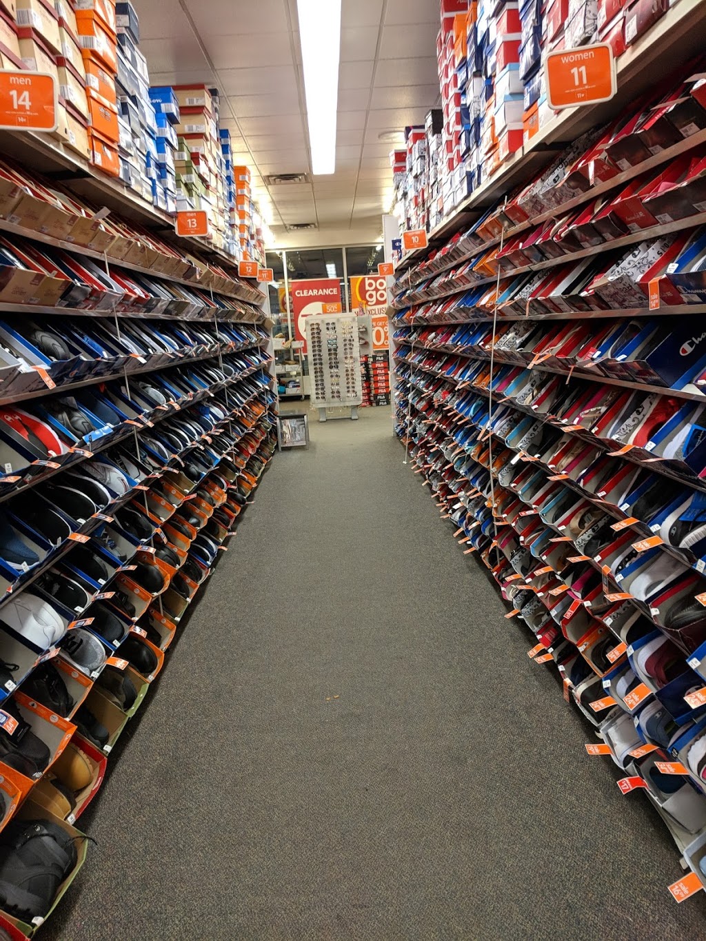 Payless ShoeSource | 3003 Danforth Ave, East York, ON M4C 1M9, Canada | Phone: (416) 686-8806