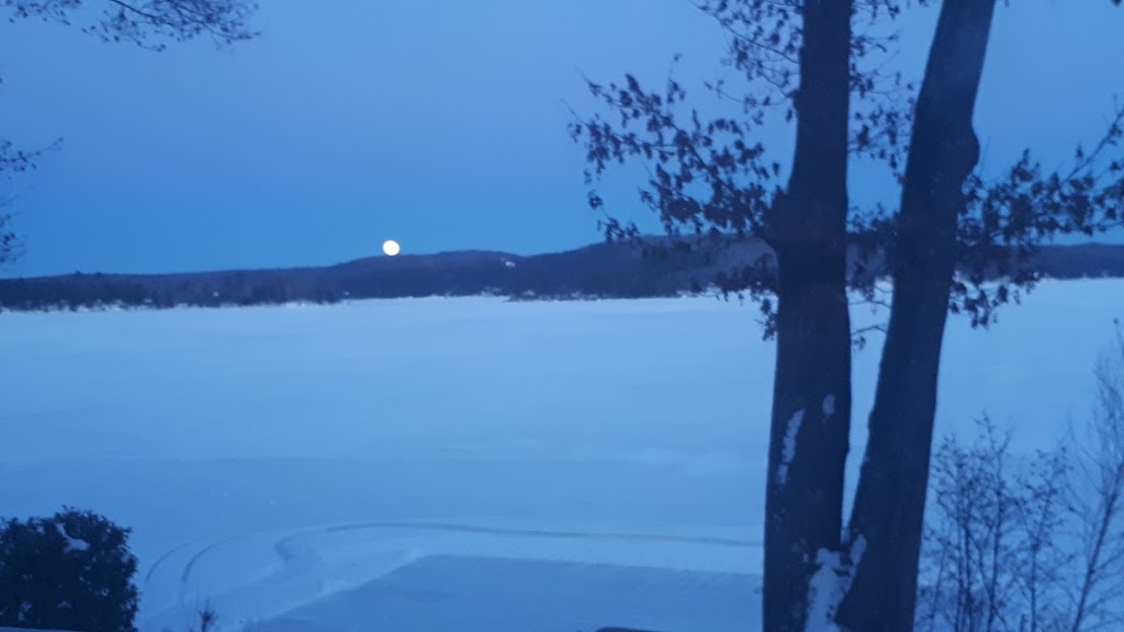 Domaine Canard Blanc | 1040 Chemin du Tour du Lac, Chénéville, QC J0V 1E0, Canada | Phone: (819) 743-2512