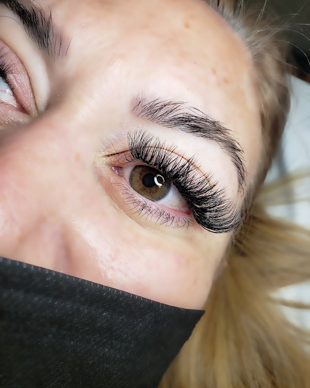 Lash Beauty by Chantel | 1 Lockerbie Cres, Collingwood, ON L9Y 4S1, Canada | Phone: (705) 984-1781