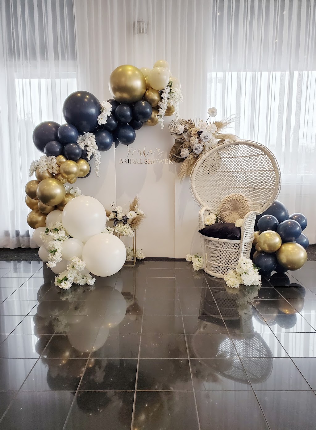 D Events Flowers Balloons | 508 Rue Lajeunesse, Laval, QC H7X 1R4, Canada | Phone: (514) 994-9677