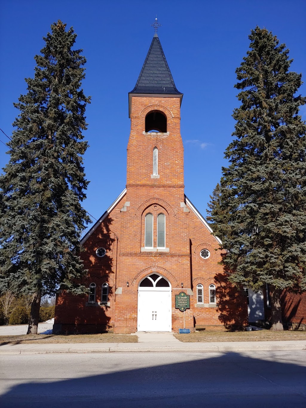 St. Josephs Catholic Church | 85 Toronto St S, Markdale, ON N0C 1H0, Canada | Phone: (519) 986-2192