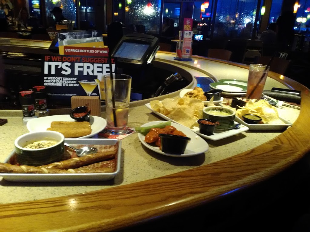 Applebees Grill + Bar | 5822 S Transit Rd, Lockport, NY 14094, USA | Phone: (716) 439-1270