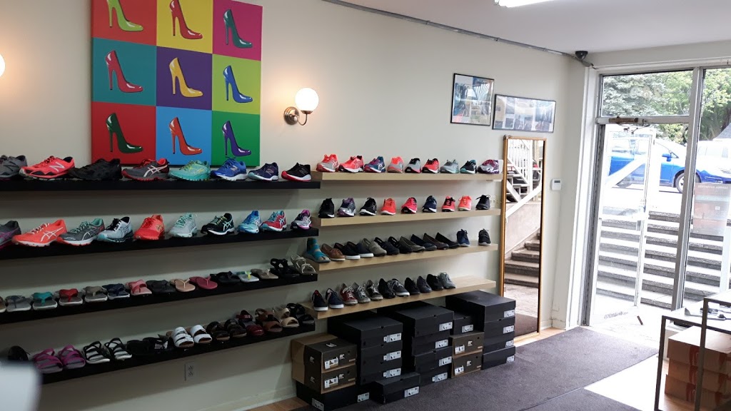 Pieds Geants Chaussures | 504 Notre-Dame Aile B Suite 1000, Repentigny, QC J6A 2T8, Canada | Phone: (514) 586-0023