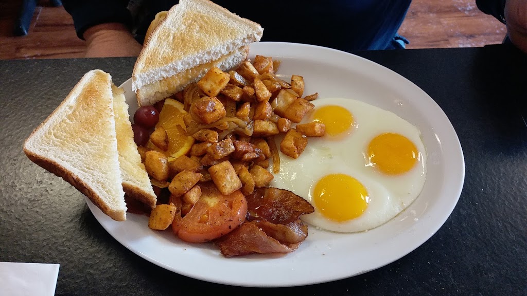 Sweet Maple All Day Breakfast | 20 Water St, Port Perry, ON L9L 1J1, Canada | Phone: (905) 982-0662