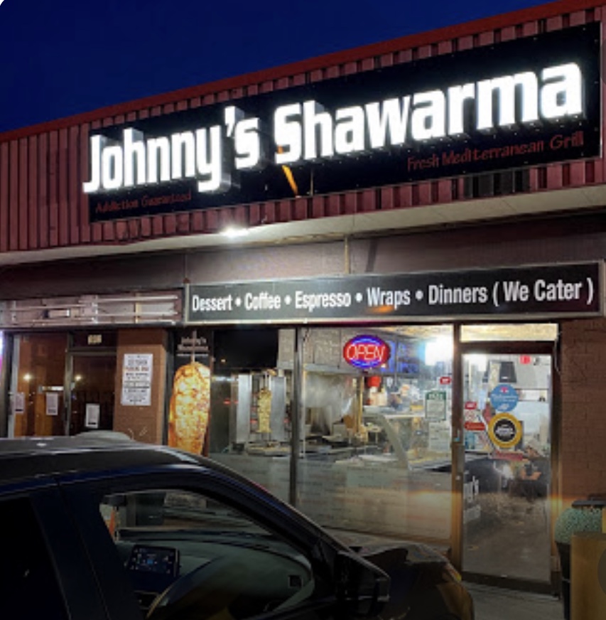 Johnnys Shawarma | 1904 Kennedy Rd, Scarborough, ON M1P 2L8, Canada | Phone: (416) 298-7917