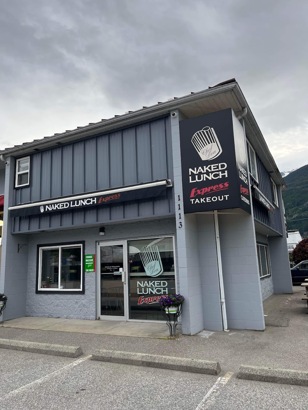 Naked Lunch Express | 1113 Industrial Way, Squamish, BC V8B 0H1, Canada | Phone: (604) 815-0731