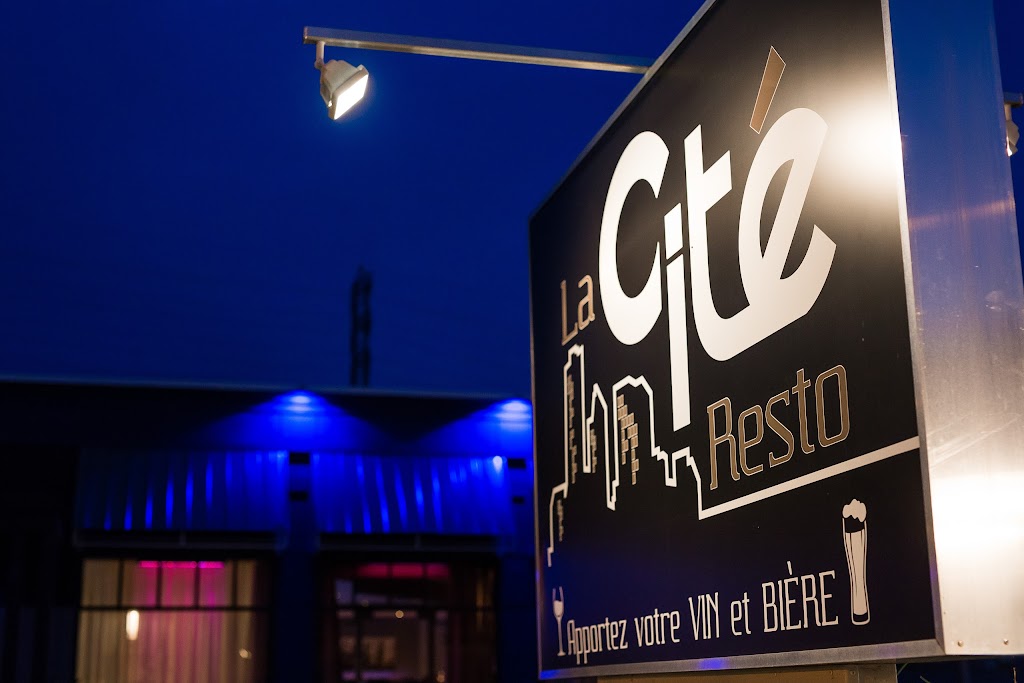 Resto La Cité | 374 Rue Notre Dame E, Thetford Mines, QC G6G 2S4, Canada | Phone: (418) 335-9900