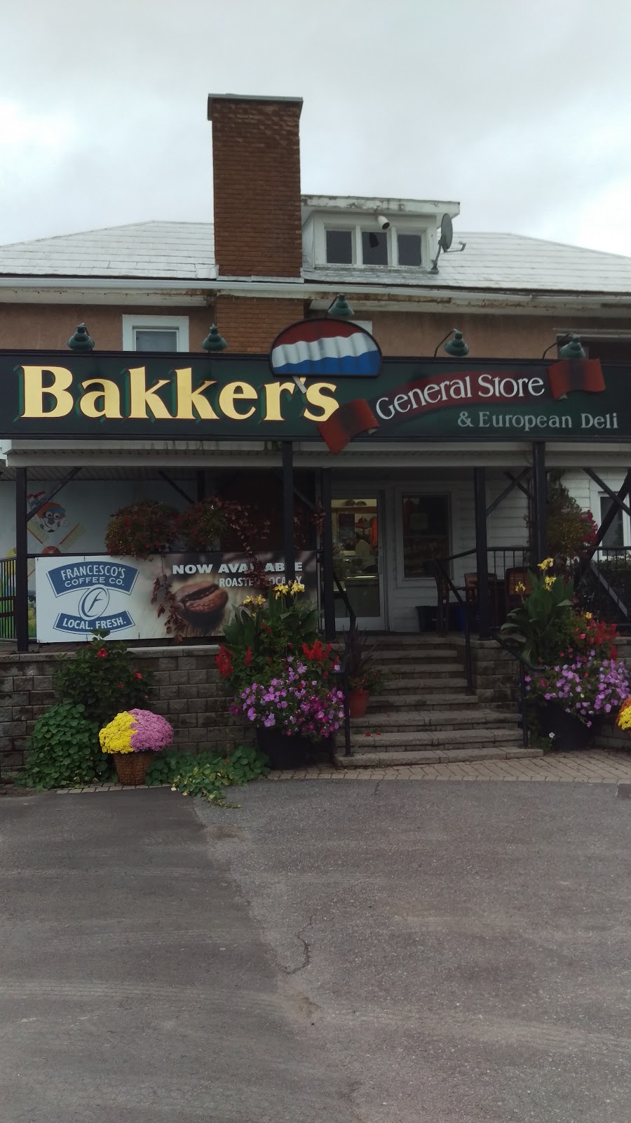 Bakkers General Store | 1004 Manotick Station Rd, Manotick Station, ON K4M 1B2, Canada | Phone: (613) 822-1659