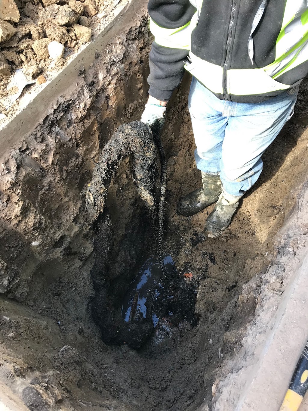 Local Drain Experts - Drain Cleaning & Clogged Drain Service | 1180 Dorval Dr Unit 118, Oakville, ON L6M 3G1, Canada | Phone: (647) 794-3303