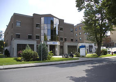 Saint-Laurent CLSC | 1055 Avenue Sainte-Croix, Saint-Laurent, QC H4L 3Z2, Canada | Phone: (514) 748-6381