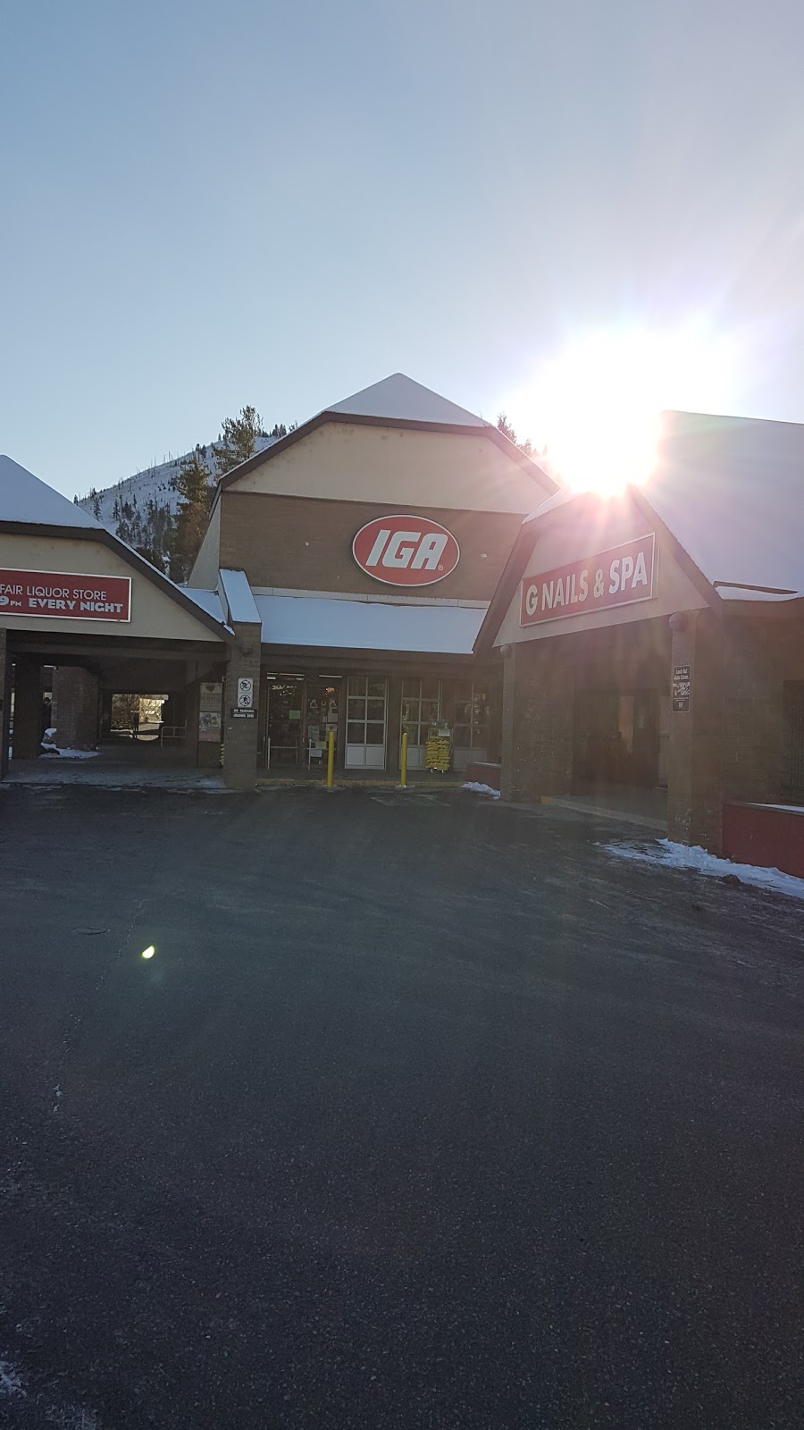 IGA | 7519 Prairie Valley Rd, Summerland, BC V0H 1Z0, Canada | Phone: (250) 494-4376