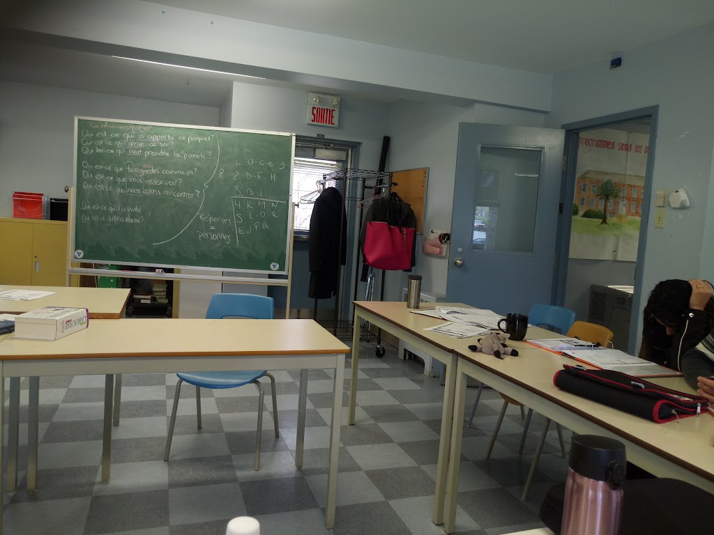 Lîle-Perrot Adult Education Centre | 333 Bd Perrot, LÎle-Perrot, QC J7V 3G5, Canada | Phone: (514) 477-7020