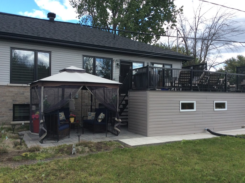 Jolie Cottage | 5620 Rue Viger, Saint-Hubert, QC J3Y 8Y9, Canada | Phone: (514) 995-1590