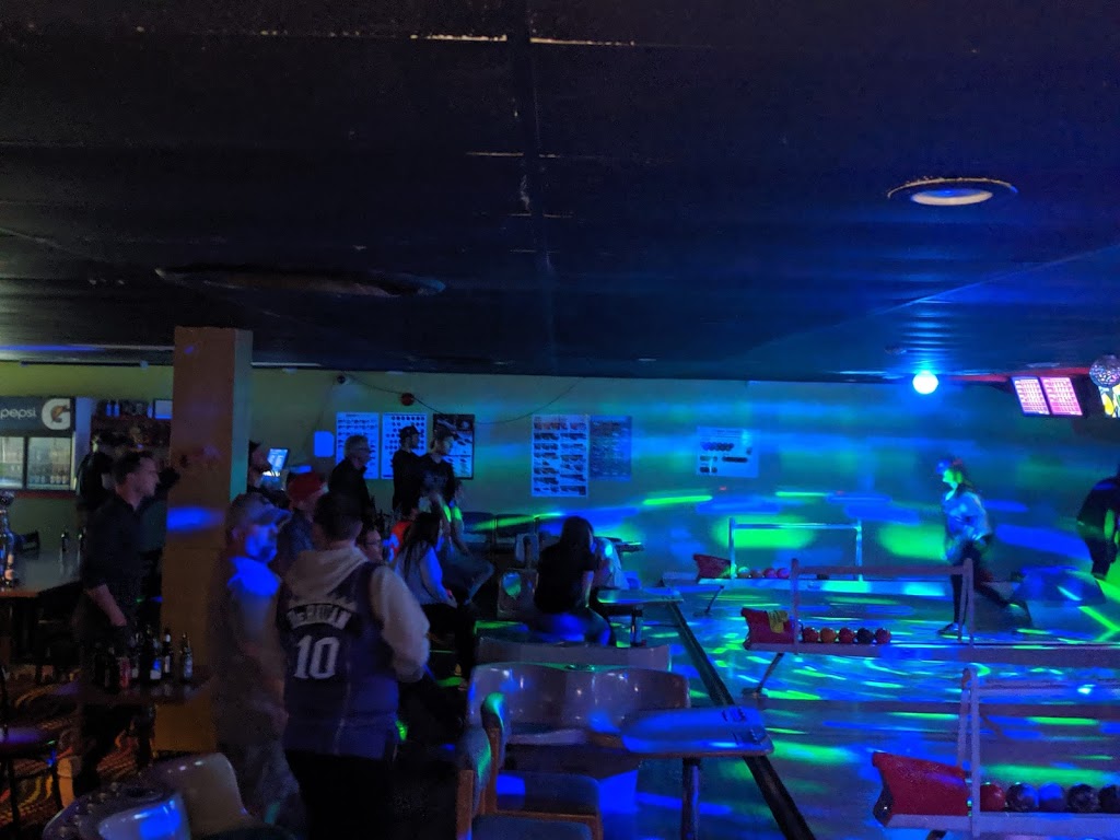 Muskoka Bowling | 300 Ecclestone Dr, Bracebridge, ON P1L 1G4, Canada | Phone: (705) 645-8775