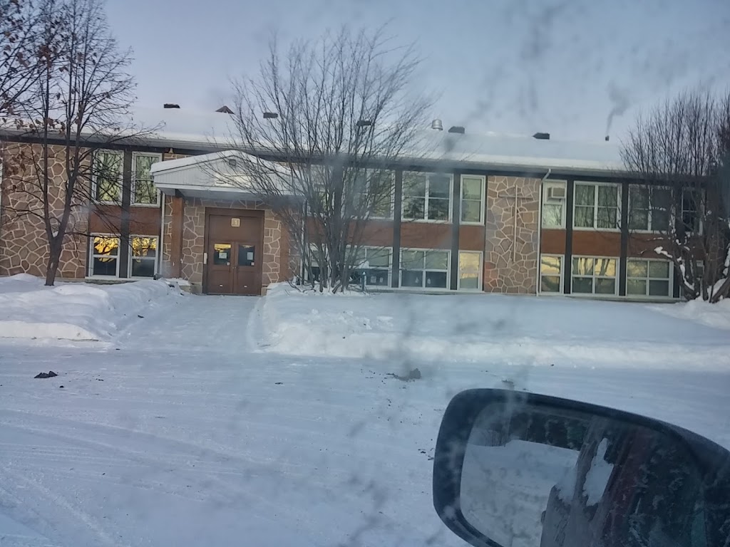 School St Jean Baptiste | 2580 Rue de lÉglise, Val-David, QC J0T 2N0, Canada | Phone: (819) 324-8670