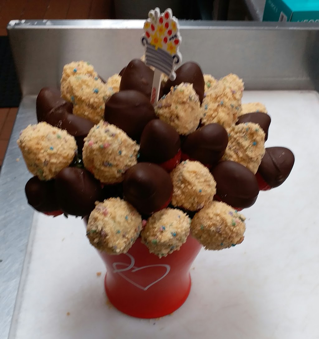 Edible Arrangements | 111 Fourth Ave, St. Catharines, ON L2S 3P4, Canada | Phone: (905) 684-7272