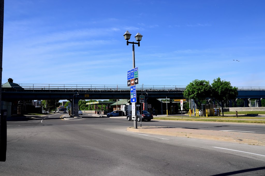 Canada Border Services Agency - Whirlpool Bridge Port of Entry | 4422 River Rd, Niagara Falls, ON L2E 3M5, Canada | Phone: (800) 461-9999