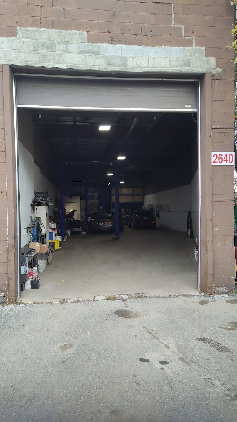 Garage Jacob | 2640 Rue de Miniac, Saint-Laurent, QC H4S 1L7, Canada | Phone: (514) 775-7666