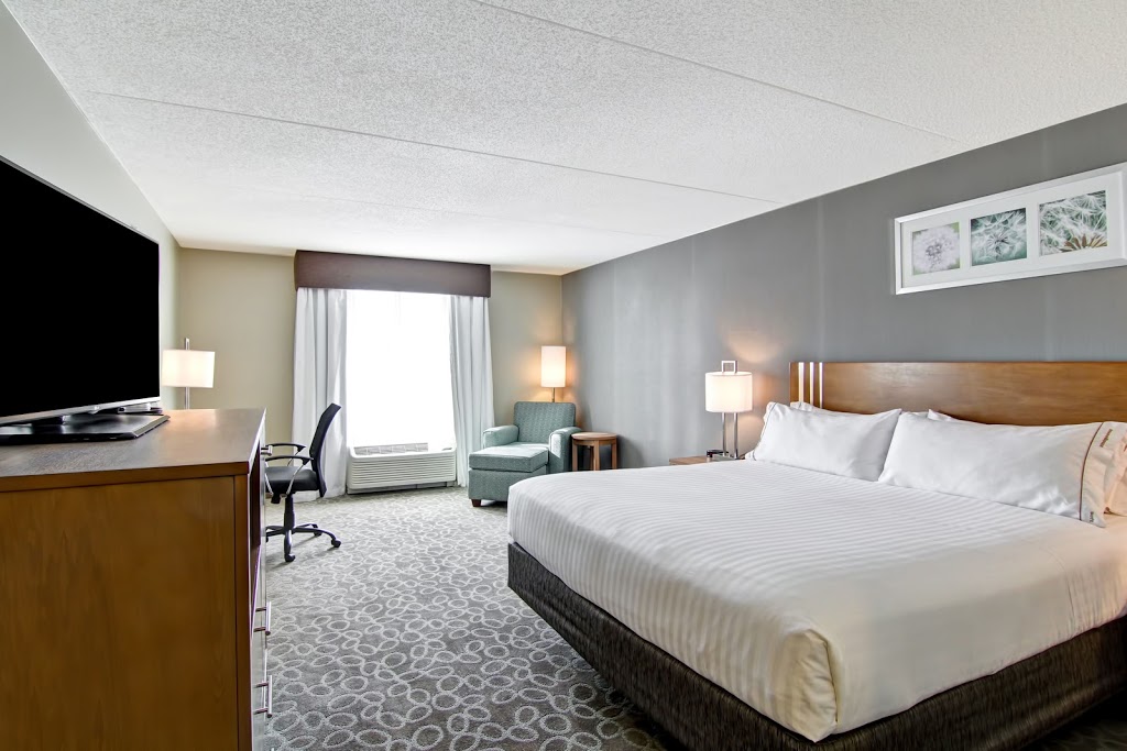 Holiday Inn Express & Suites Oshawa Downtown - Toronto Area | 67 Simcoe St N, Oshawa, ON L1G 4S3, Canada | Phone: (905) 434-3666