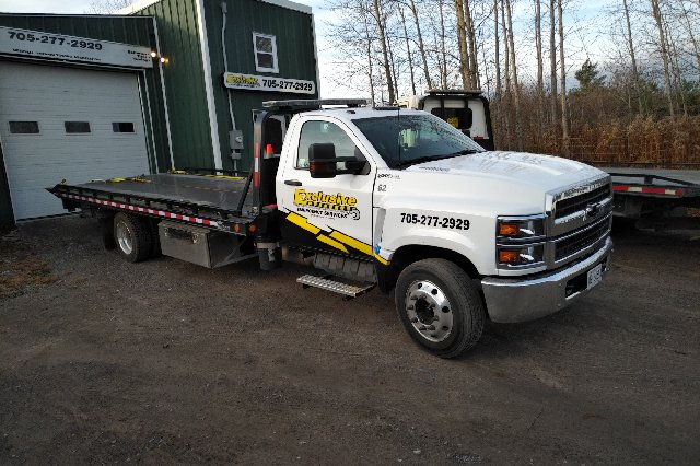 Exclusive Towing Millbrook Pontypool | 478 Glamorgan Rd, Pontypool, ON L0A 1K0, Canada | Phone: (705) 277-2929