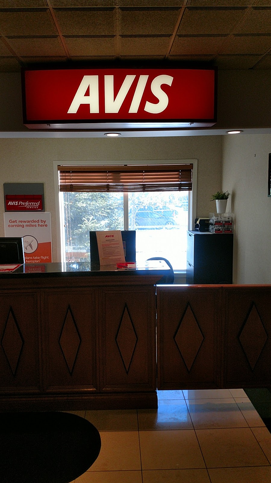 Avis Car Rental | Wingate, Wingate Hotel, 400 Midpark Way SE, Calgary, AB T2X 3S4, Canada | Phone: (403) 873-2580