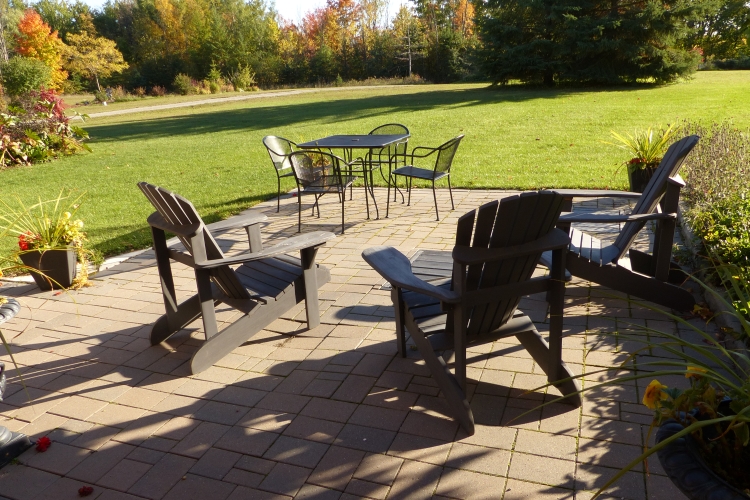 Milton Meadow B&B | 12105 Fourth Line Nassagaweya, Campbellville, ON L0P 1B0, Canada