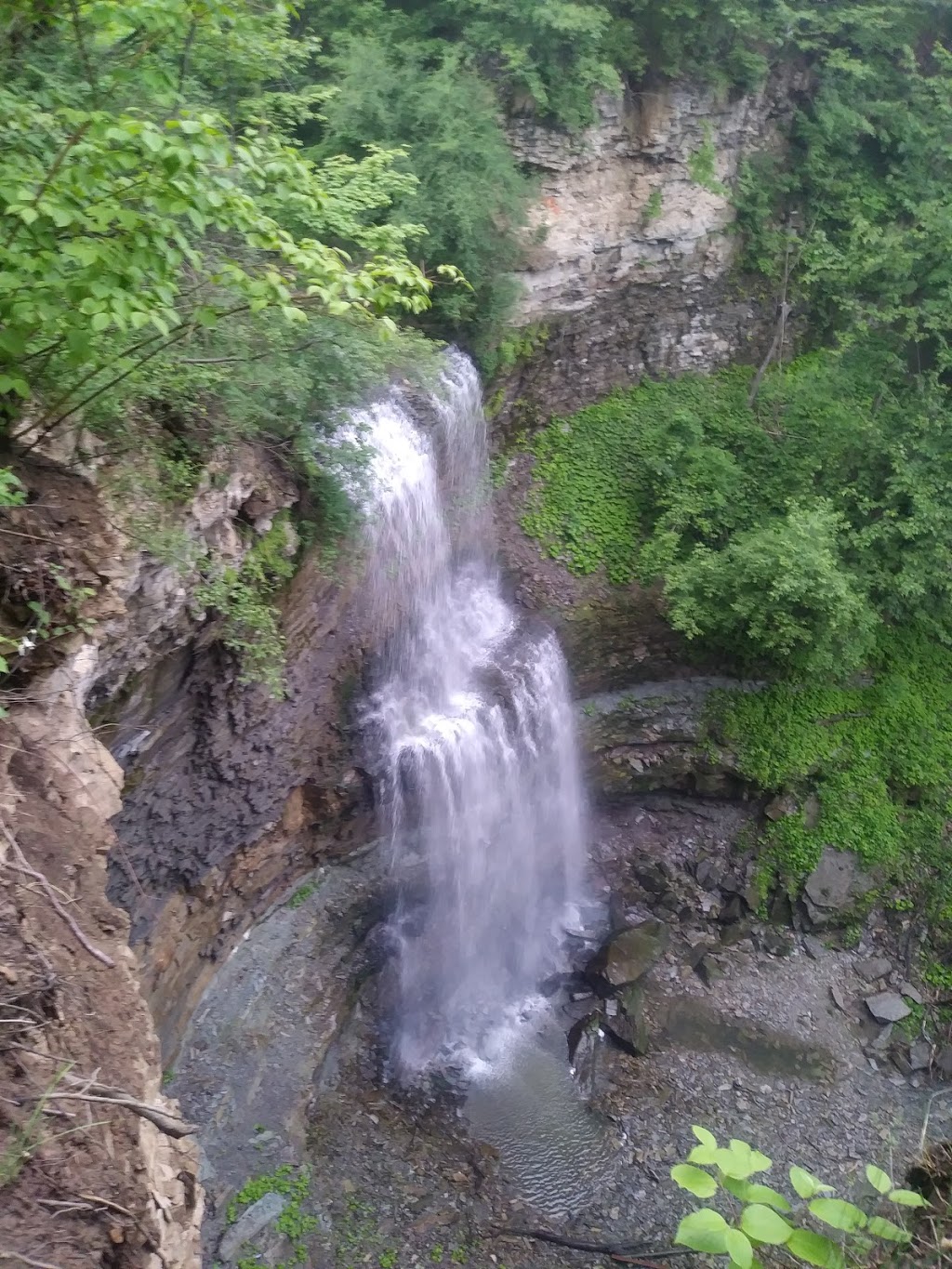 Felkers Falls | 43 Ackland St, Hamilton, ON L8J 1J4, Canada