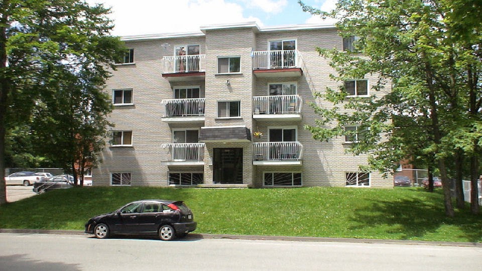 Immeubles BRC | 2470 Rue Belvédère S, Sherbrooke, QC J1H 0A3, Canada | Phone: (819) 564-0554