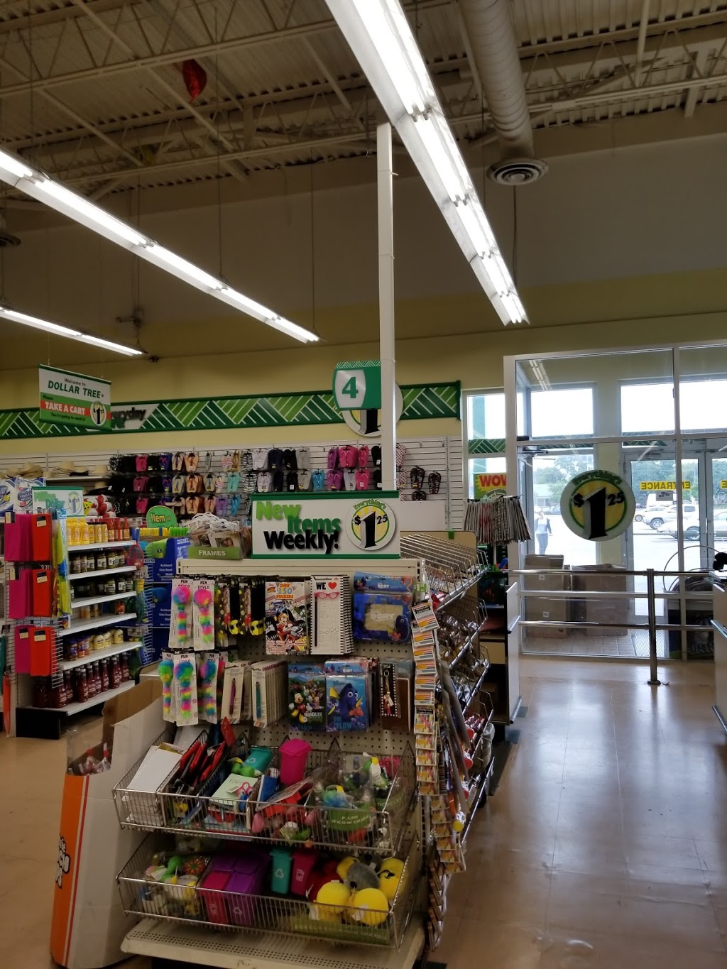 Dollar Tree | 1925 Dundas St D0003, London, ON N5V 1P7, Canada | Phone: (519) 455-0888