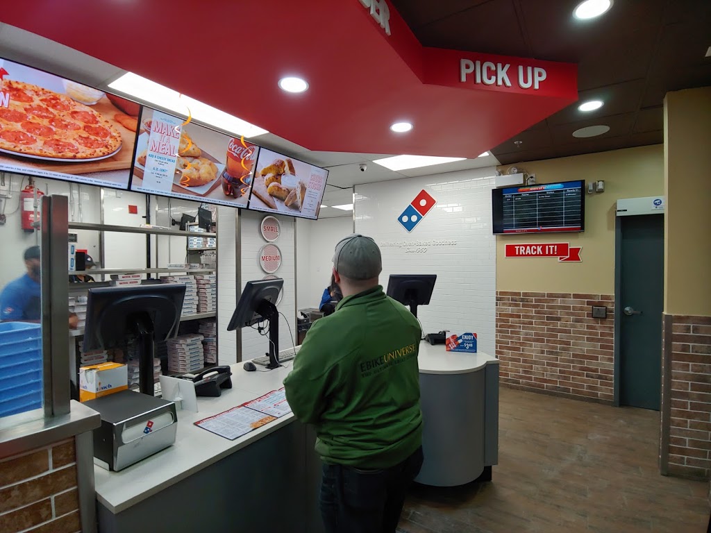 Dominos | 182 Wilson Ave, North York, ON M5M 4N7, Canada | Phone: (647) 493-7300