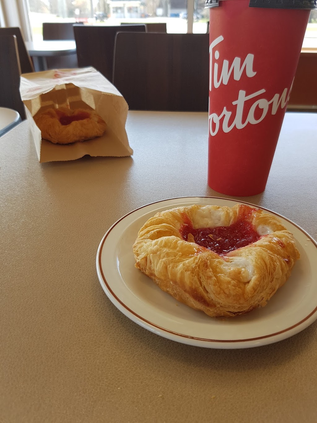 Tim Hortons | 805 Thornhill St, Morden, MB R6M 1J8, Canada | Phone: (204) 822-1561