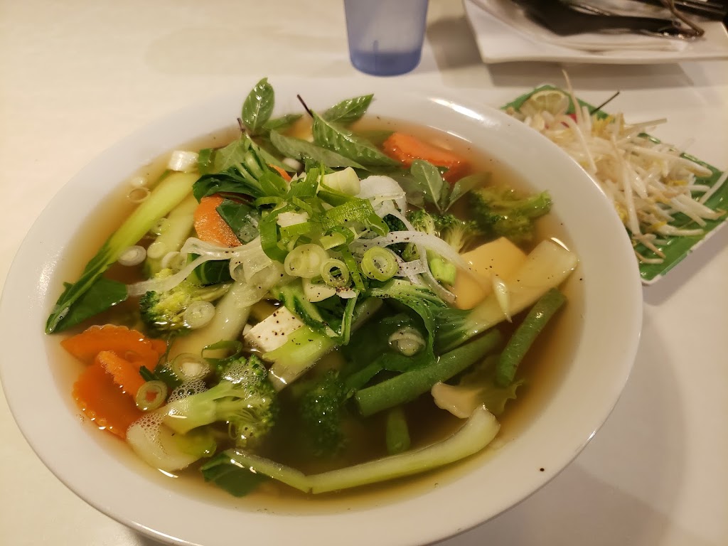 Royal Pho | 1100 Golf Links Rd, Ancaster, ON L9K 1J8, Canada | Phone: (905) 648-9900