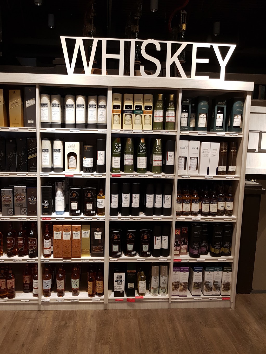 Willow Park Wines & Spirits | 10801 Bonaventure Dr SE, Calgary, AB T2J 6Z8, Canada | Phone: (403) 296-1640