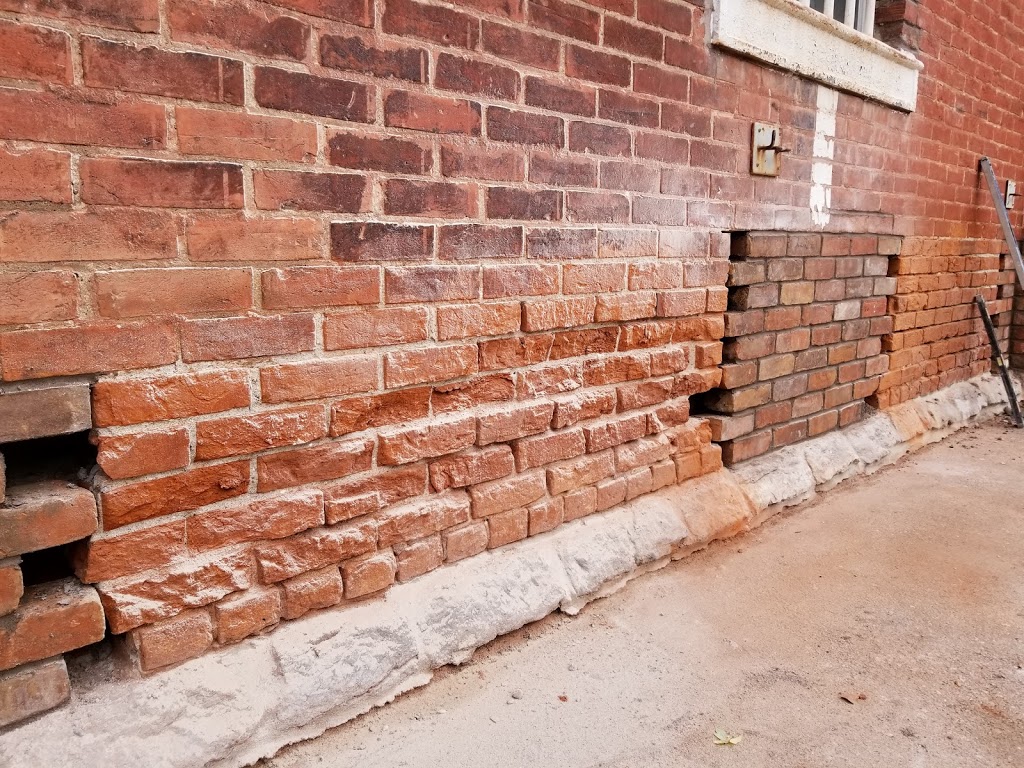 DaCosta Masonry | 187 Selkirk St, Chatham, ON N7L 1Z3, Canada | Phone: (519) 365-1031