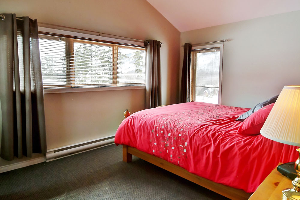 Chalets Alpins - 10 Chemin Alpin | 10 Chemin Alpin, Stoneham-et-Tewkesbury, QC G3C 0E5, Canada | Phone: (418) 848-4888