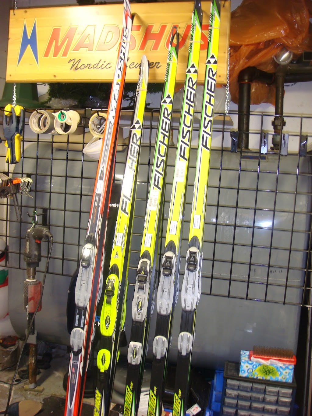 Nordic Ski Service | 22 Rue de Lacey Green, Kirkland, QC H9H 3H2, Canada | Phone: (514) 996-6820