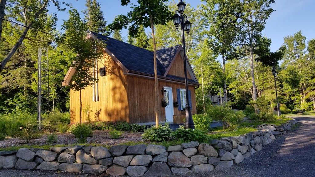 Camping La Jolie Rochelle | 221 La Petite-3e, Saint-Raphaël, QC G0R 4C0, Canada | Phone: (418) 243-1320