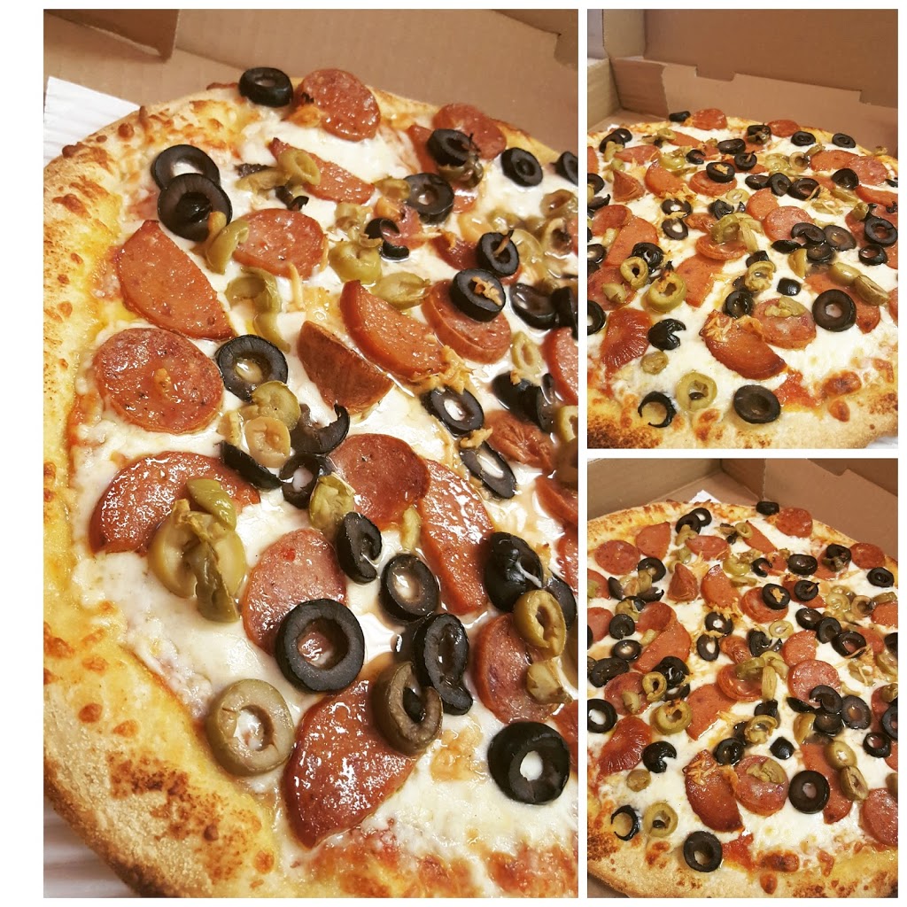 Pizza La Rosa | 1738 Lawrence Ave E, Scarborough, ON M1R 2Y1, Canada | Phone: (416) 546-4171